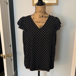 Old Navy Black Polka Dot V-Neck Flutter Sleeve Blouse